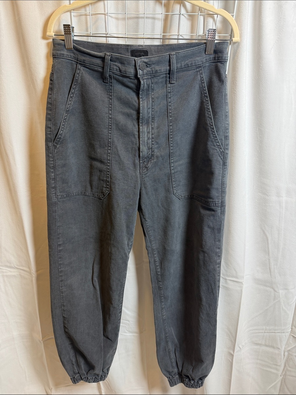 Mother jogger ankle jeans cargo pockets the wrapper gray pants